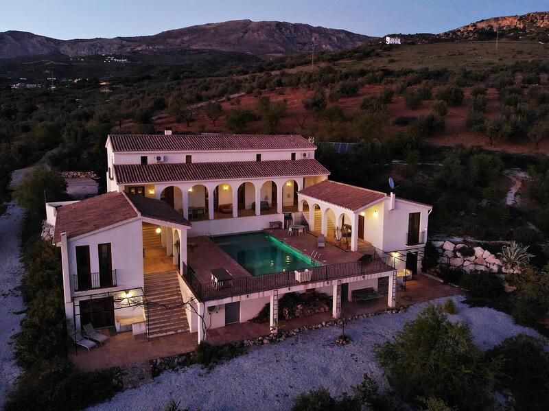 7 bedroom Villa for sale