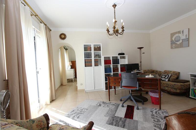 4 slaapkamer Villa Te koop