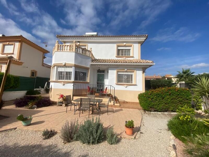 Villa for sale in Fortuna, Murcia