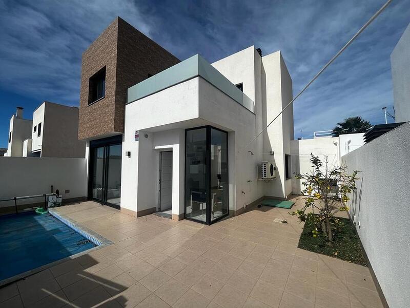 3 Cuarto Villa en venta