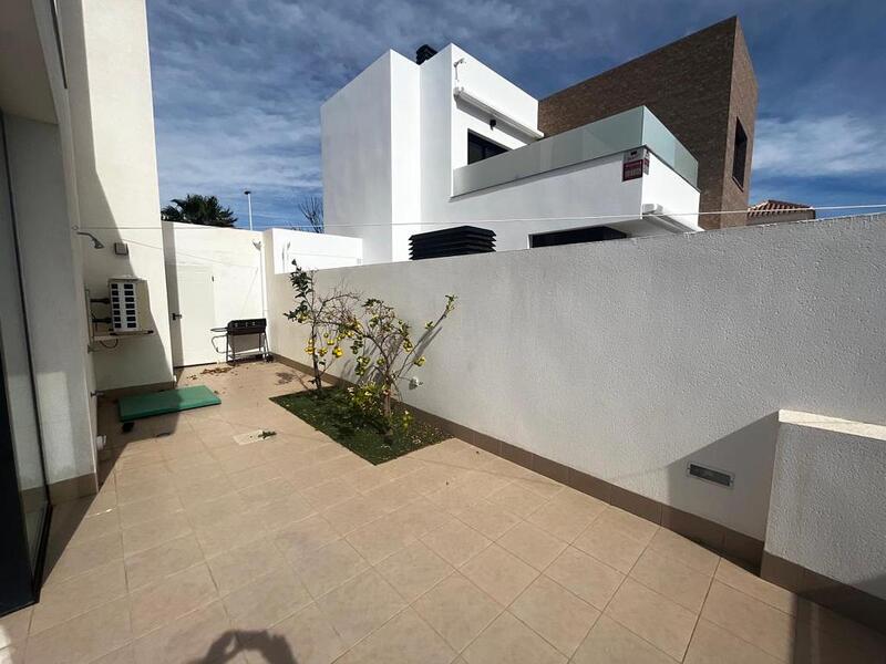 3 Cuarto Villa en venta