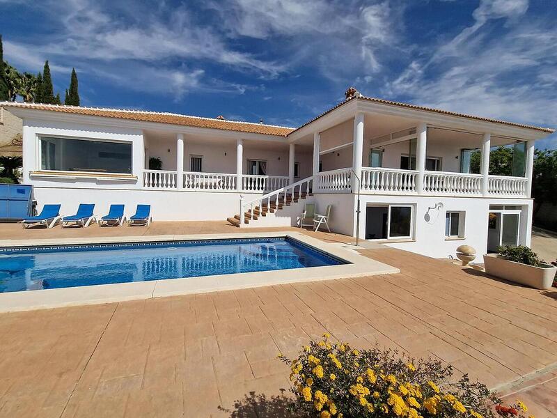 5 bedroom Villa for sale