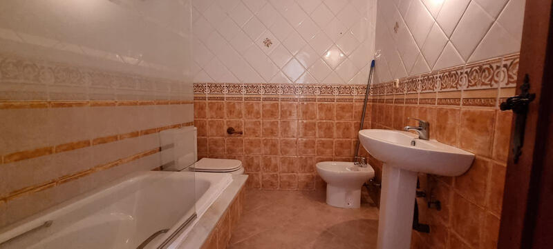 4 Cuarto Adosado en venta