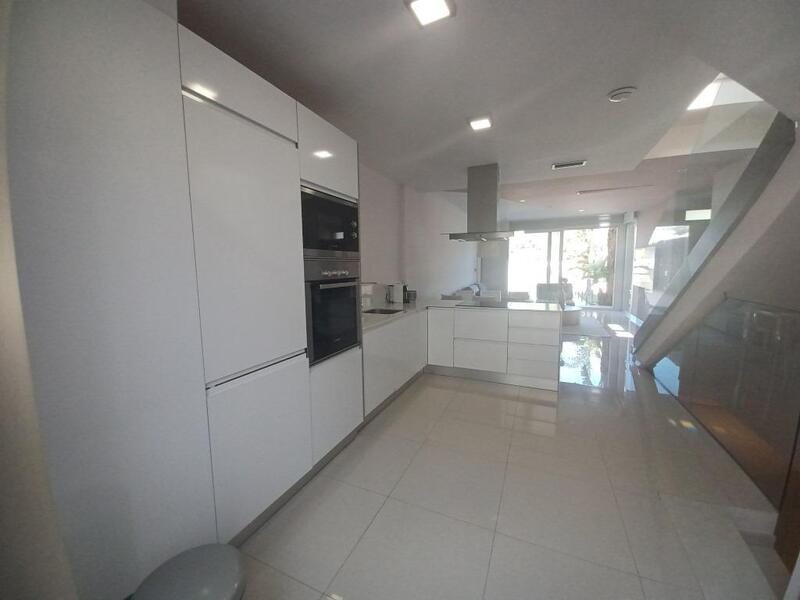 3 Cuarto Villa en venta