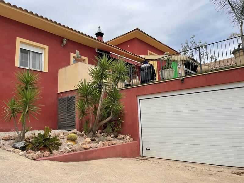 4 Cuarto Villa en venta