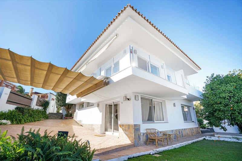 Villa zu verkaufen in Alhaurin de la Torre, Málaga