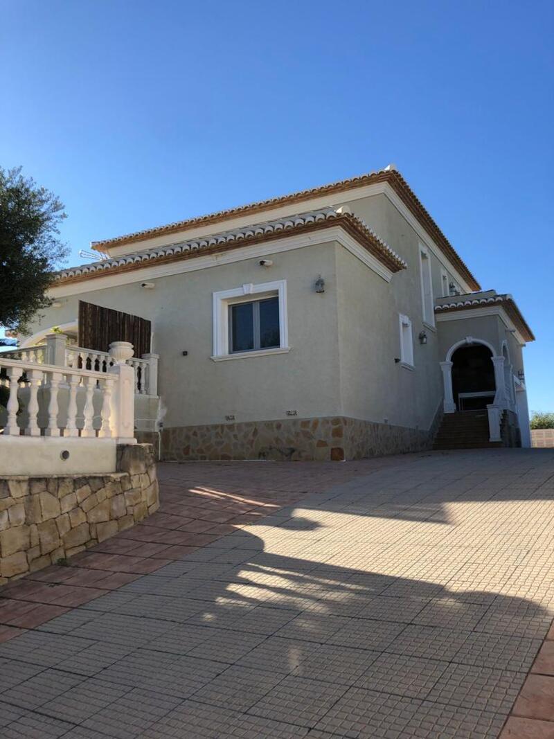 5 Cuarto Villa en venta