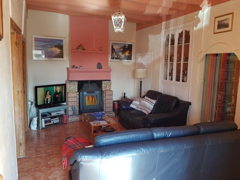 3 bedroom Country House for sale