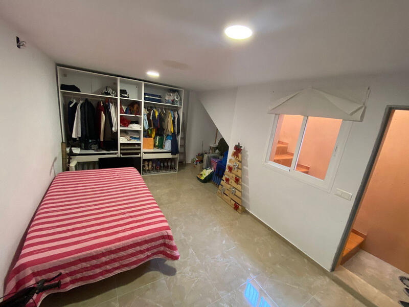 4 slaapkamer Appartement Te koop