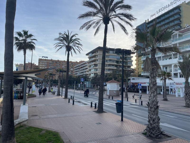 Villa zu verkaufen in Fuengirola, Málaga