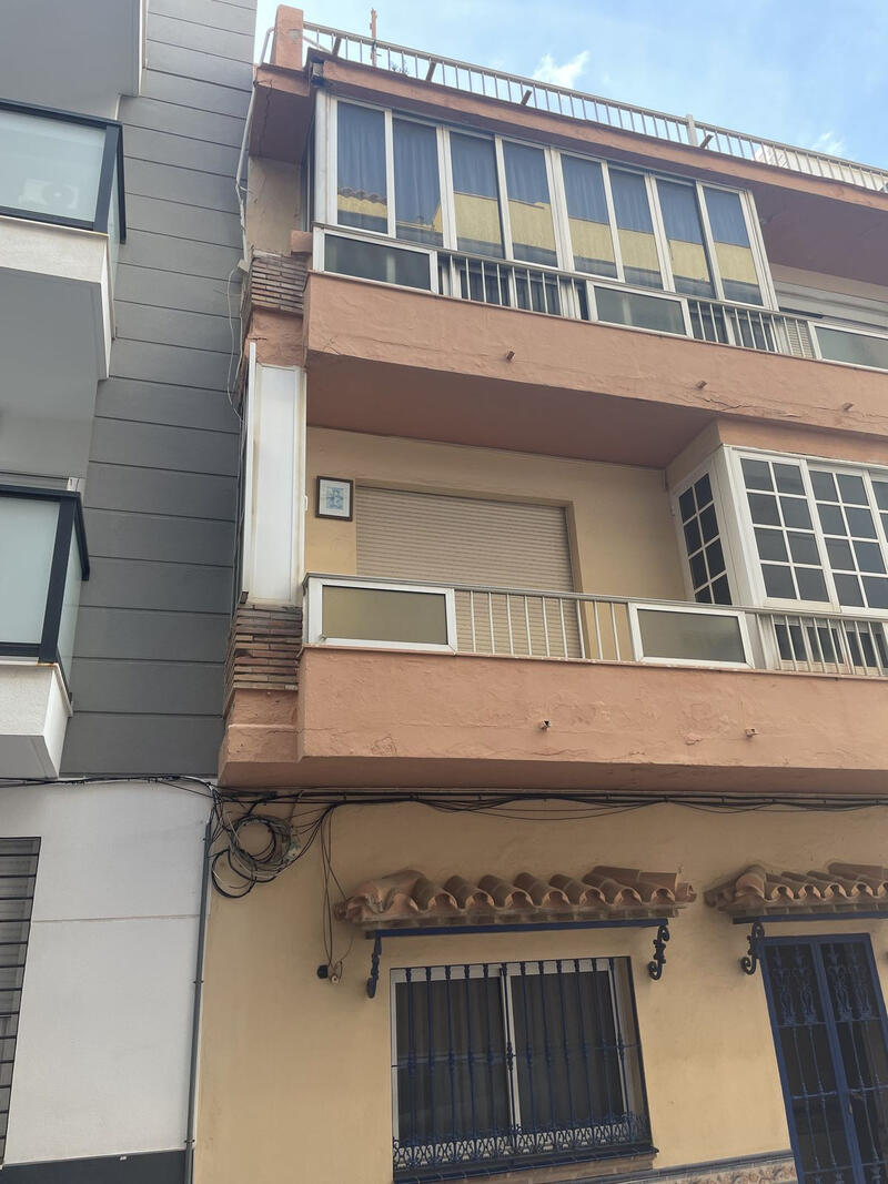 6 Cuarto Villa en venta