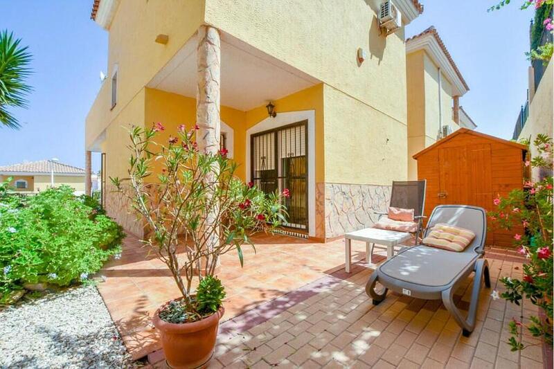 Villa en venta en San Juan de los Terreros, Almería