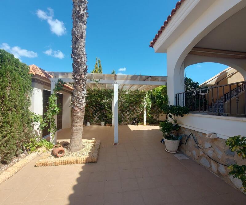 5 Cuarto Villa en venta