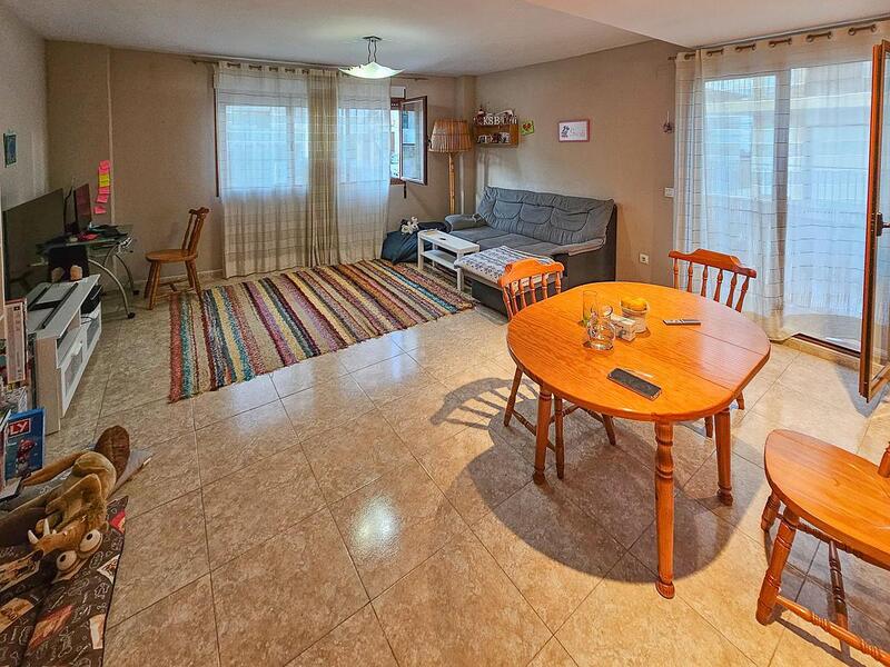 3 bedroom Apartment for sale