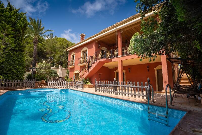 Villa till salu i Dehesa de Campoamor, Alicante