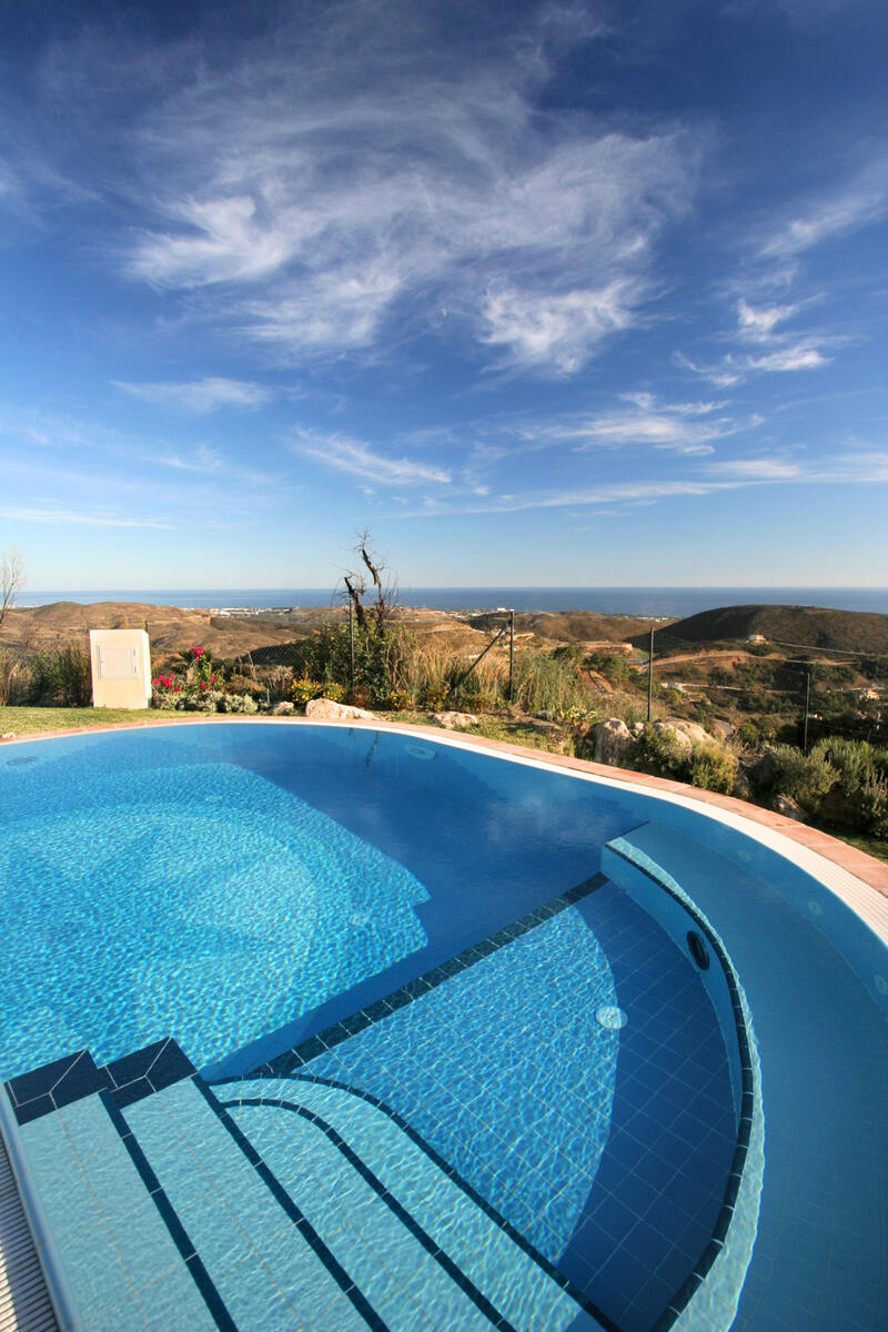 Villa zu verkaufen in Benahavis, Málaga