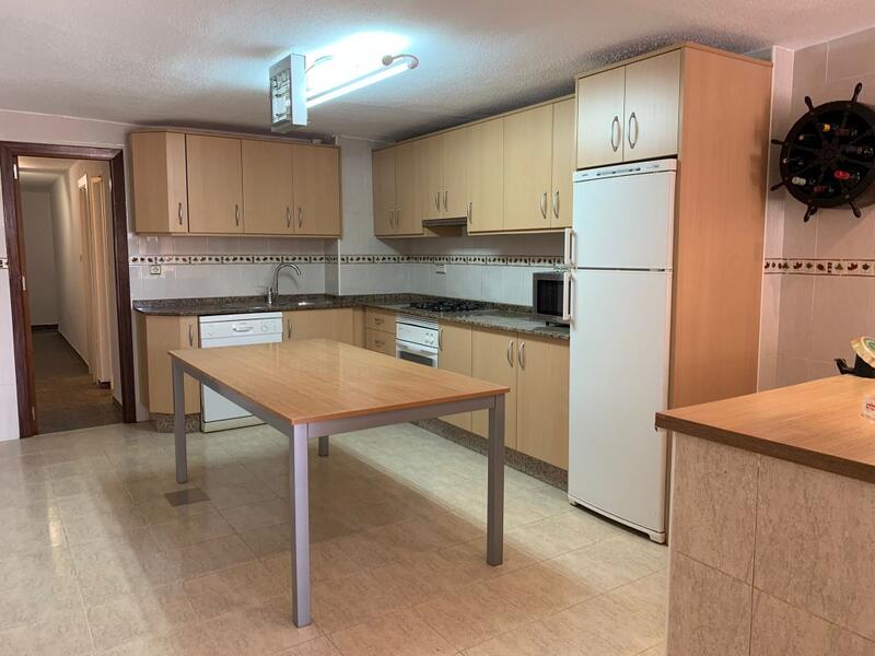 6 chambre Appartement à vendre