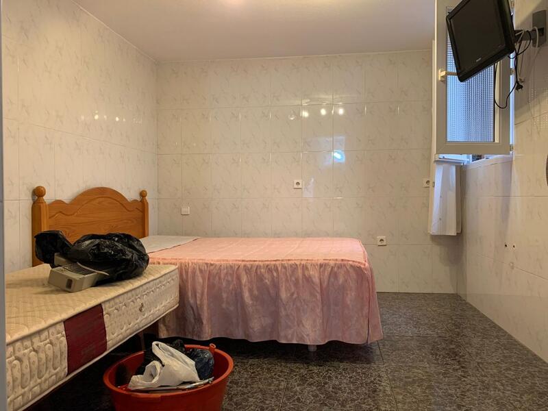 6 chambre Appartement à vendre