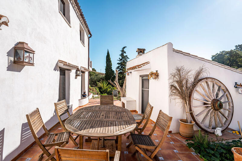 3 Schlafzimmer Landhaus zu verkaufen