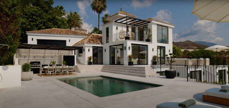 Villa à vendre dans Nueva Andalucia, Málaga