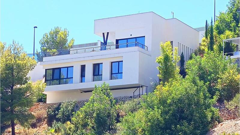 Villa til salgs i Altea, Alicante