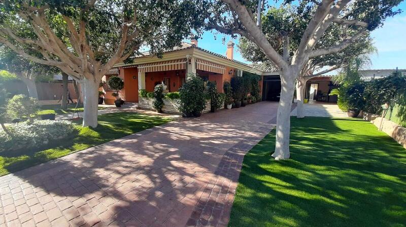 Villa for sale in Murcia, Murcia