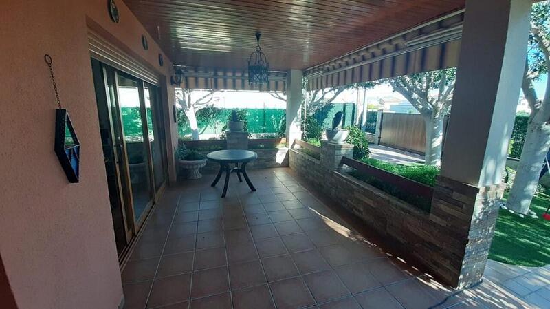 3 Cuarto Villa en venta