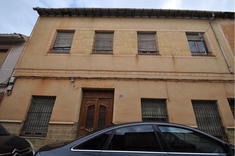 Maison de Ville à vendre dans Pinoso, Alicante