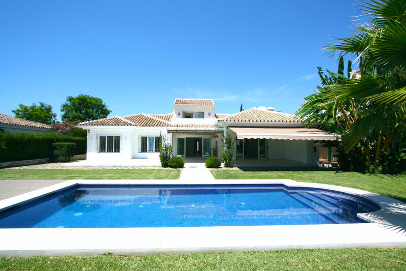 Villa til salg i Mijas Golf, Málaga