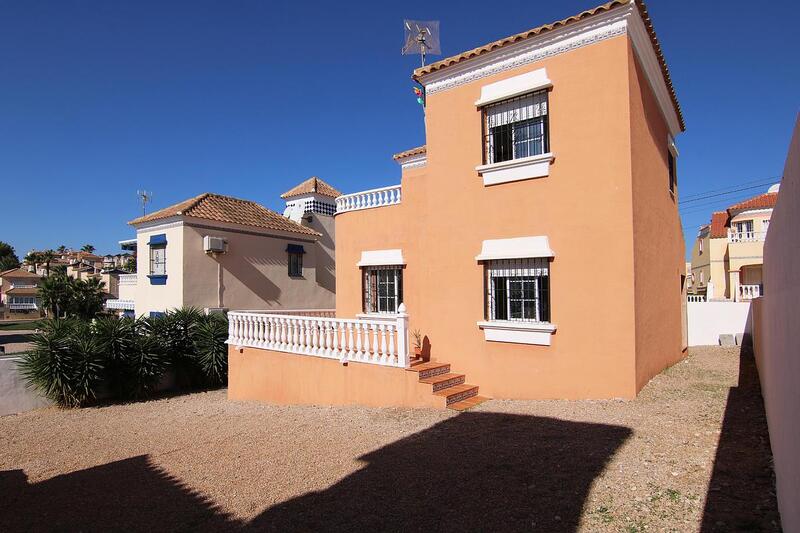 3 Cuarto Villa en venta