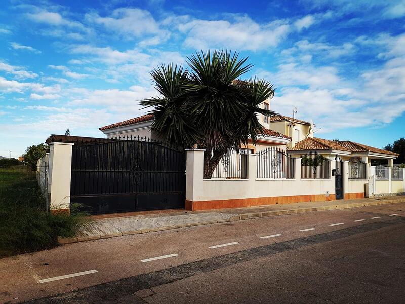 6 Cuarto Villa en venta