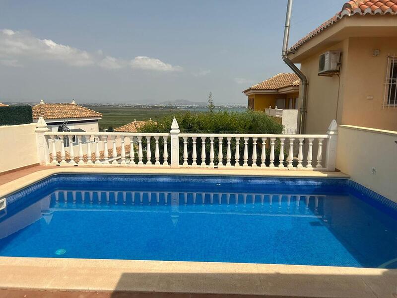 Villa for sale in Los Urrutias, Murcia