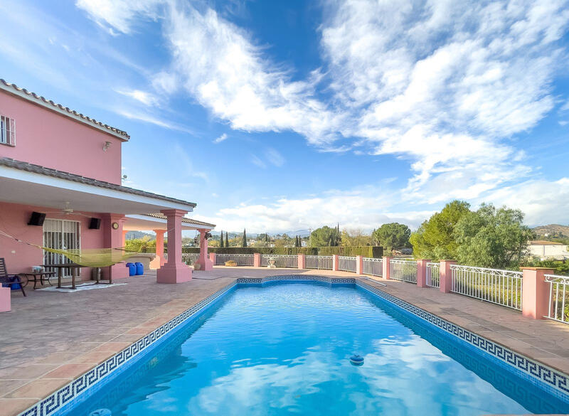 Country House for sale in Coin, Málaga