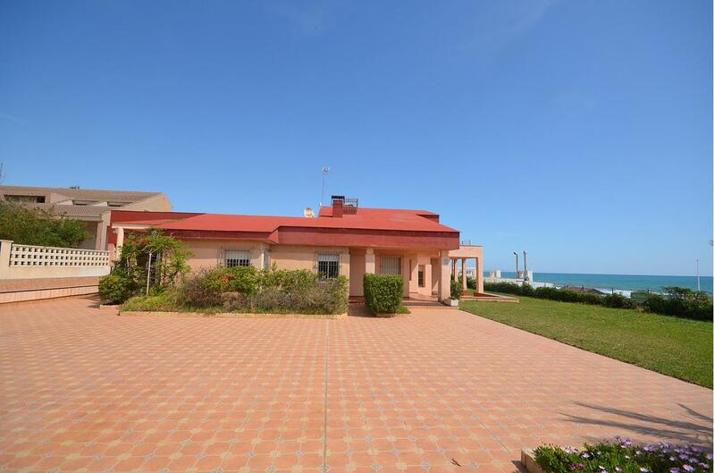 7 bedroom Villa for sale