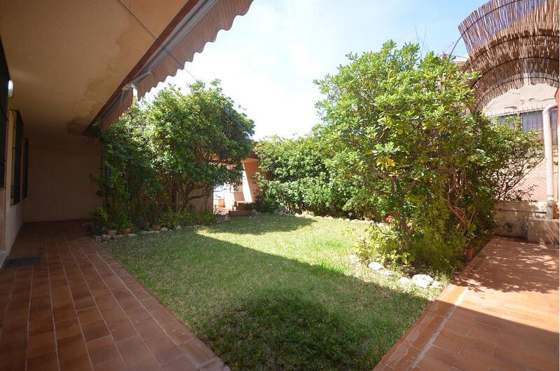 7 Cuarto Villa en venta