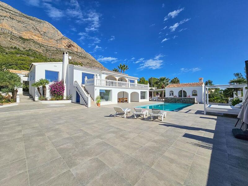 Villa for sale in Javea, Alicante