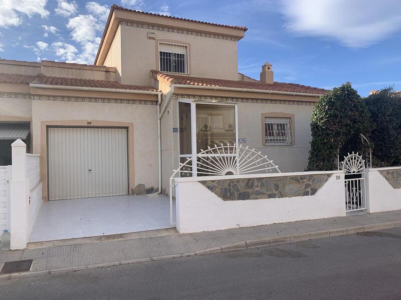 Villa for sale in Algorfa, Alicante