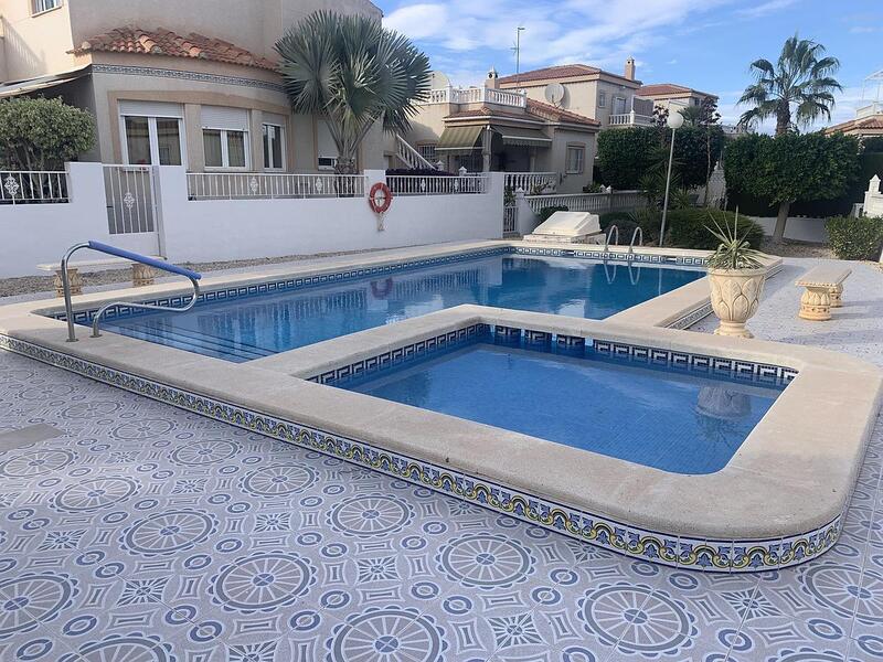 3 Cuarto Villa en venta