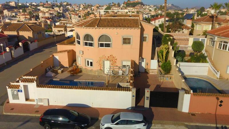 5 Cuarto Villa en venta