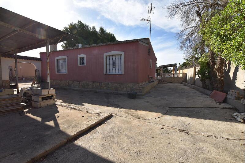 3 Schlafzimmer Landhaus zu verkaufen