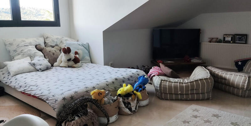 6 slaapkamer Gezinswoning Te koop