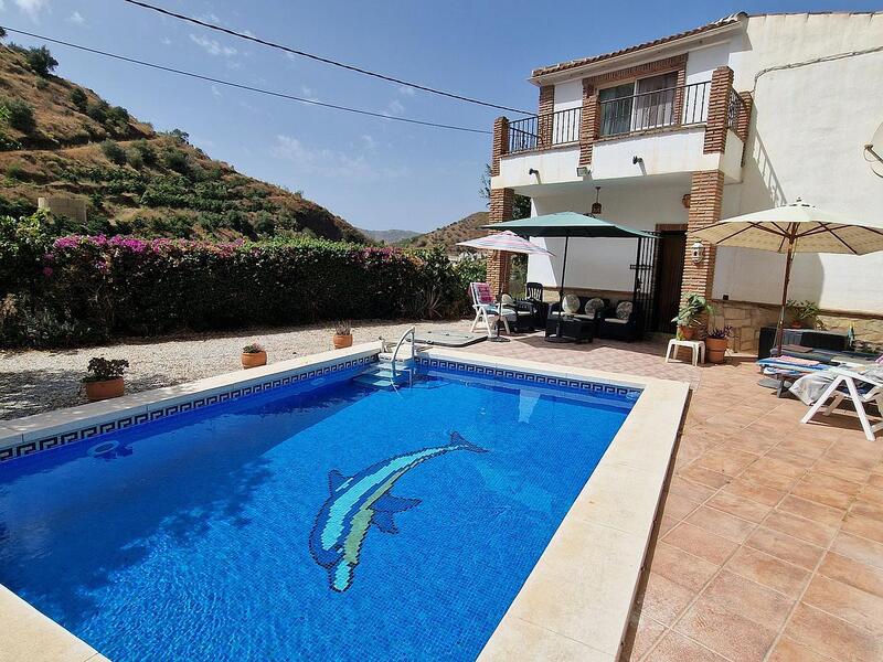 Villa en venta en Canillas de Aceituno, Málaga