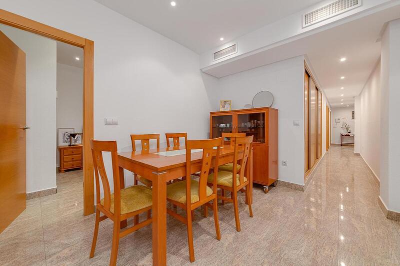 3 bedroom Apartment for sale