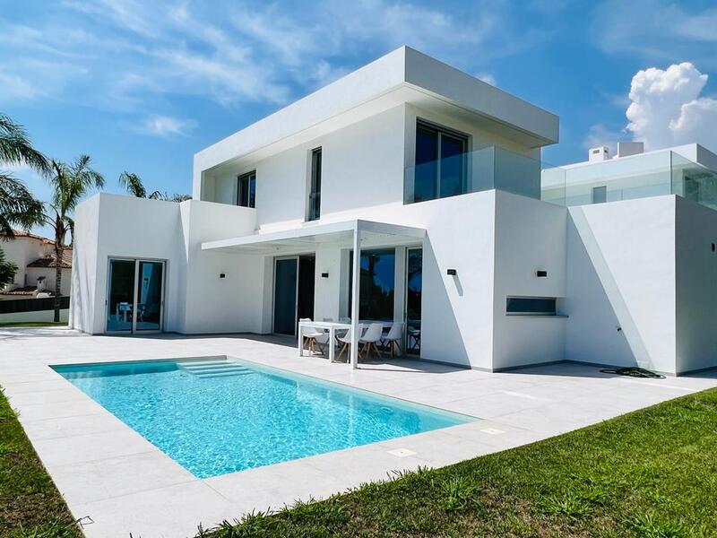 Villa for sale in Finestrat, Alicante