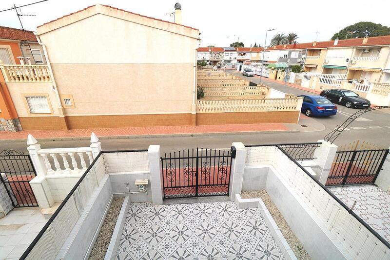 3 Cuarto Adosado en venta