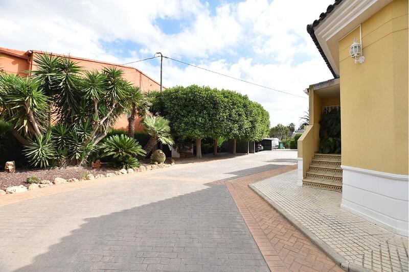 4 Cuarto Villa en venta