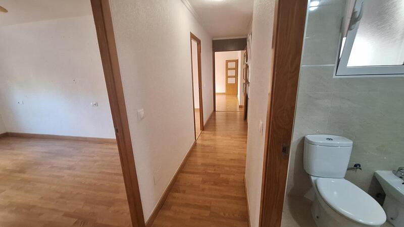 4 slaapkamer Appartement Te koop