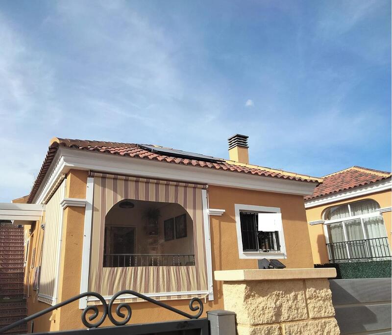 4 Cuarto Villa en venta