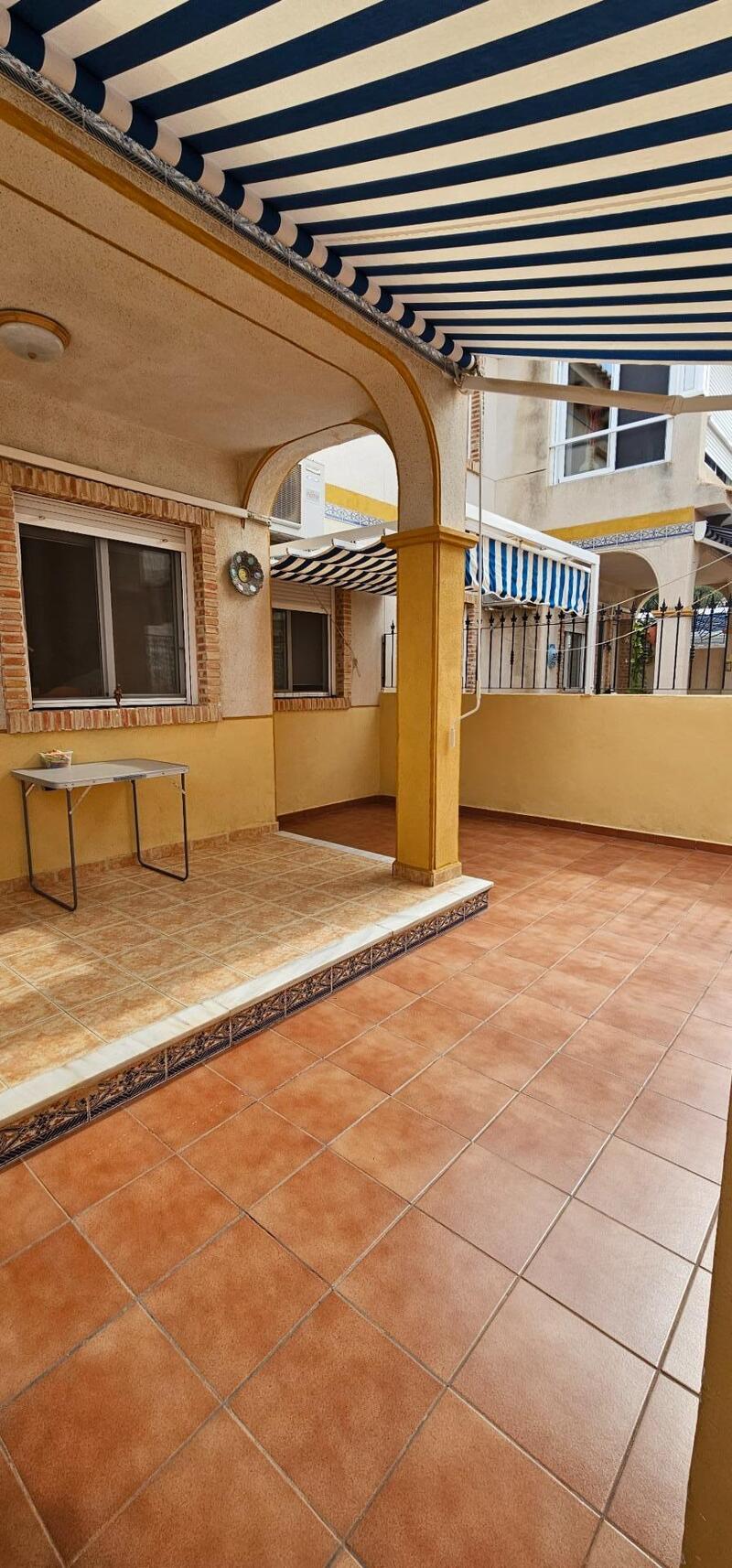 2 bedroom Townhouse for sale