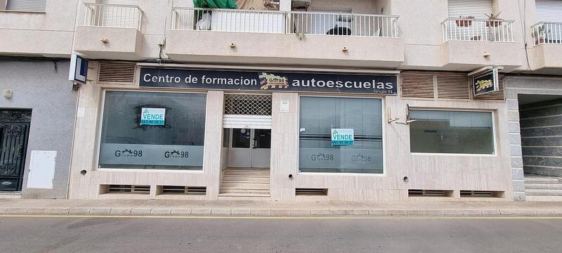 Commercieel vastgoed Te koop in San Pedro del Pinatar, Murcia